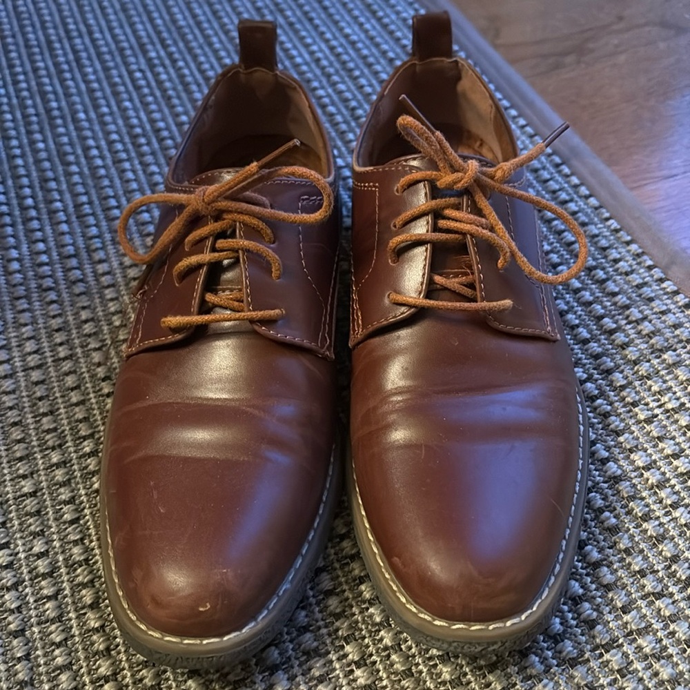 Men’s dress shoes